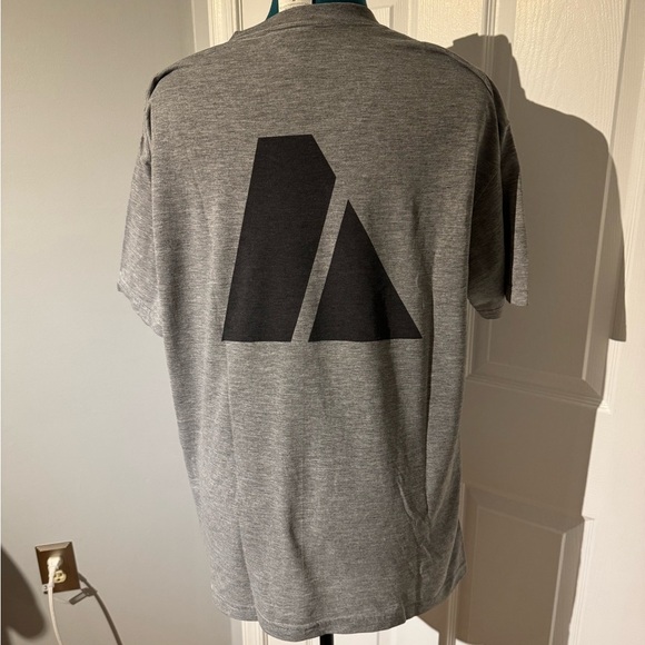 Men’s Size M Grey Army T-Shirt - Picture 2 of 3